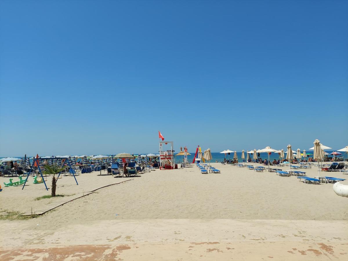 Golden Beach Apartments Durres Ngoại thất bức ảnh