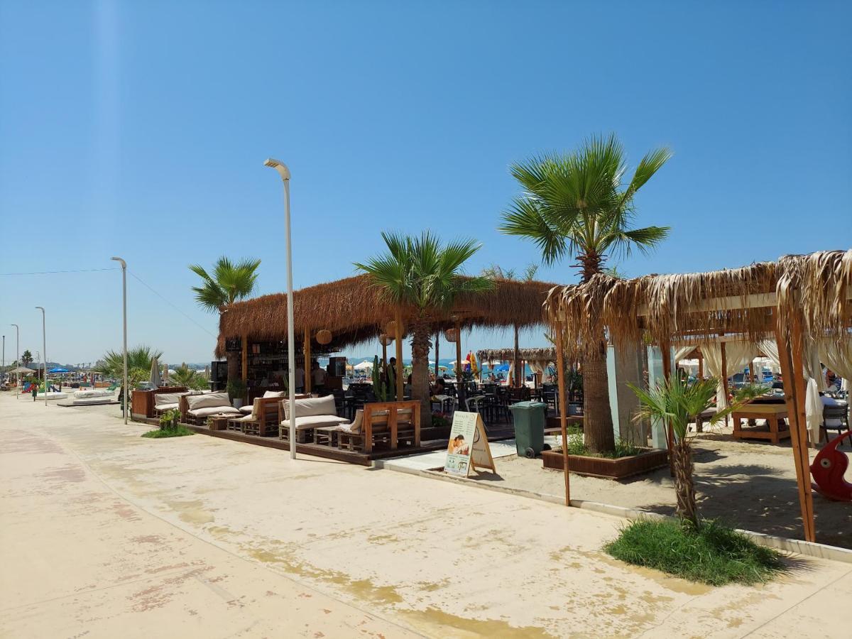 Golden Beach Apartments Durres Ngoại thất bức ảnh