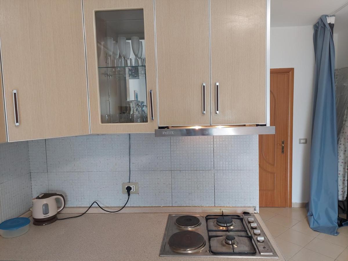 Golden Beach Apartments Durres Ngoại thất bức ảnh