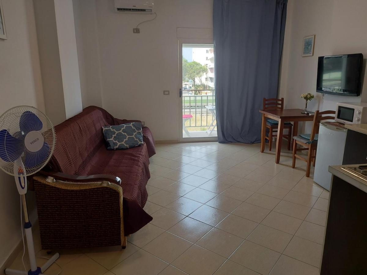Golden Beach Apartments Durres Ngoại thất bức ảnh